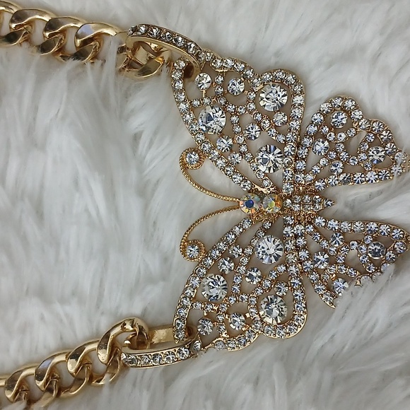 *NWT* Natasha Goldtone Bridal Whimsical Rhinestone Butterfly Statement Necklace - Picture 7 of 16